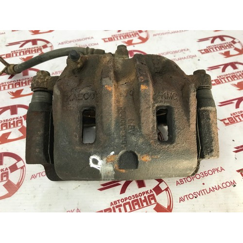 Супорт передний правый Kia Sorento 2002-2009 581303E100